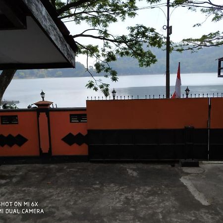 Hotel Wilis Baru Ngebel Exterior foto